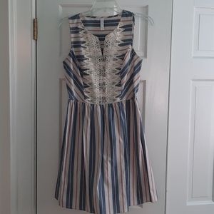 Xhilaration dress, size small w/lace
